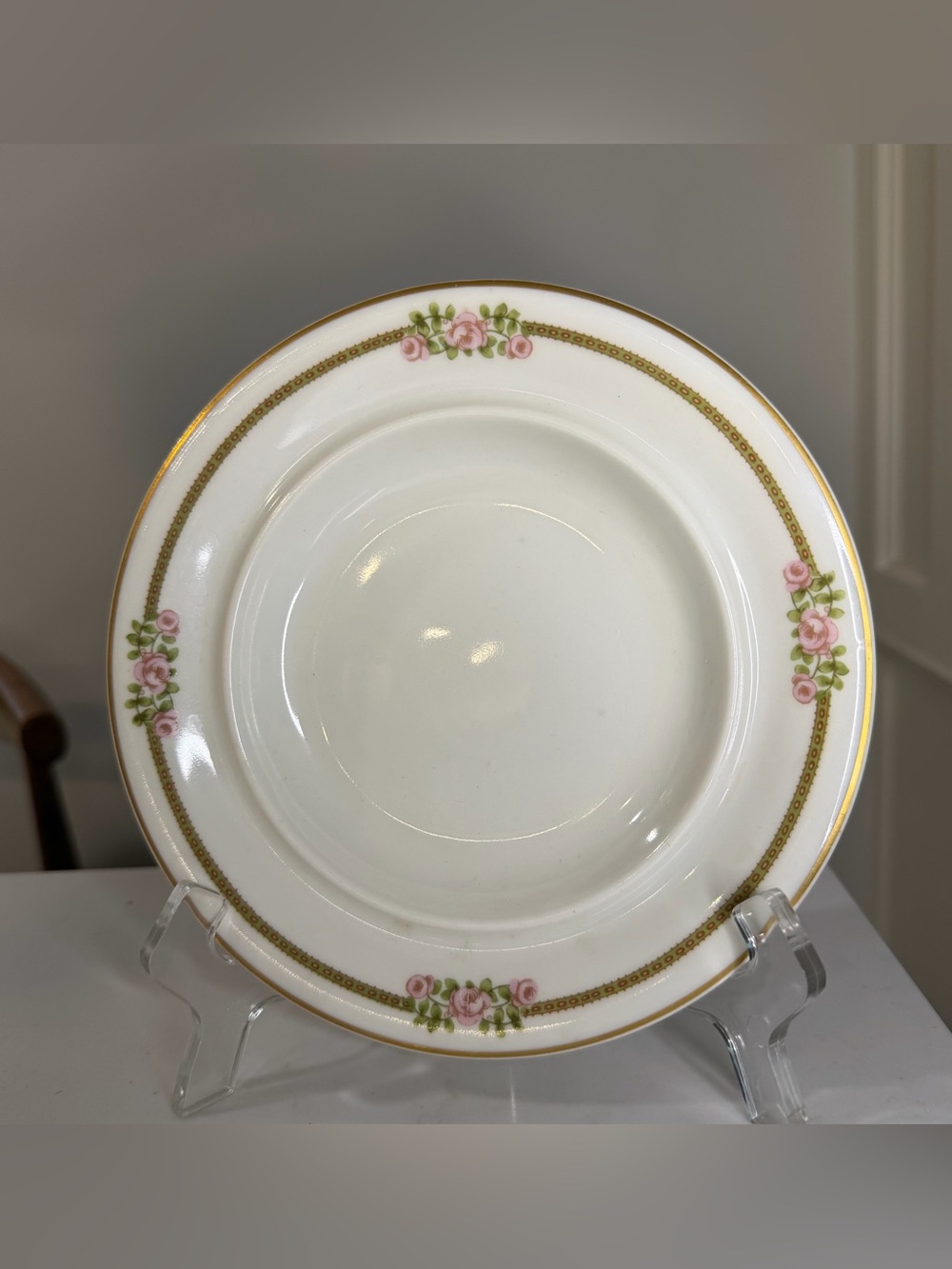 Theodore Haviland Schleiger elegant  White Plate with roses and gold